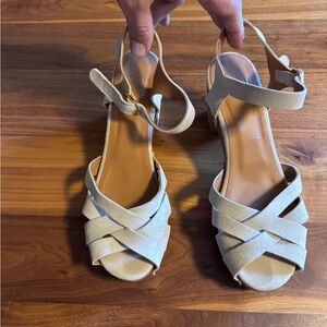 Soulier Sezane Strappy Sandal.